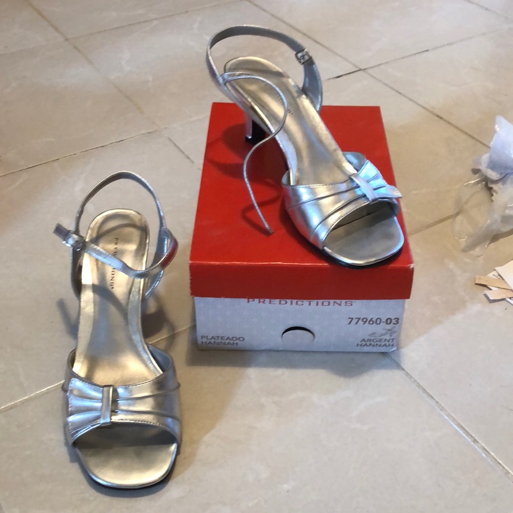 Short heel shoe
